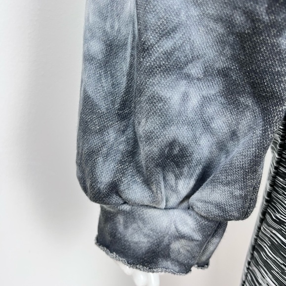 Pol Cropped Tie Dyed Sweater Size Large - Picture 5 of 8